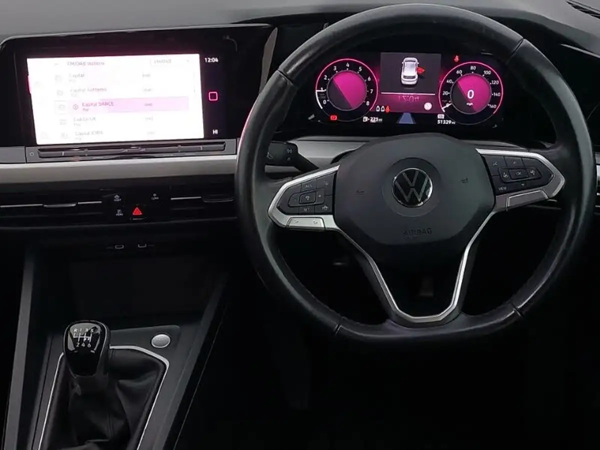 2021-volkswagen-golf-15-tsi-life-150ps-hatchback-big-9