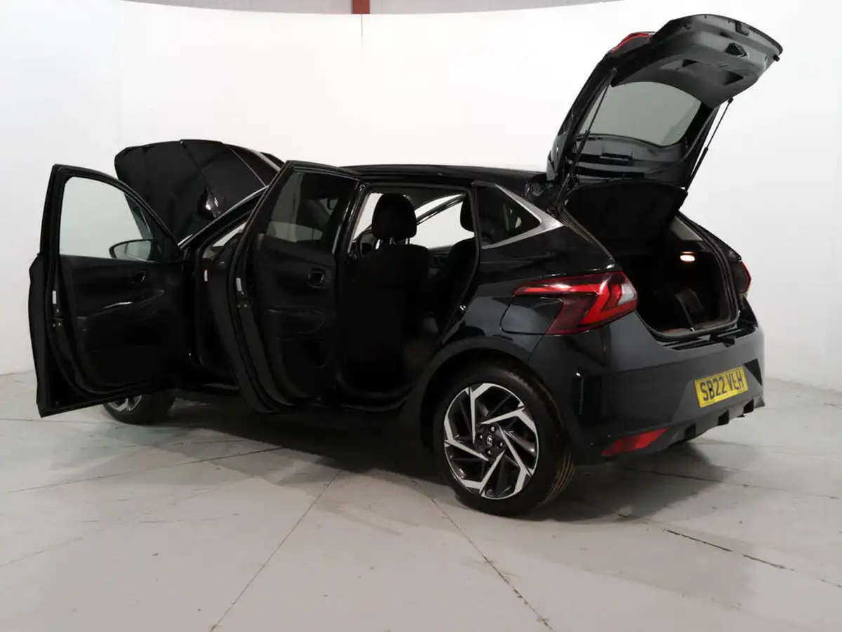 2022-hyundai-i20-10-t-gdi-premium-dct-big-45