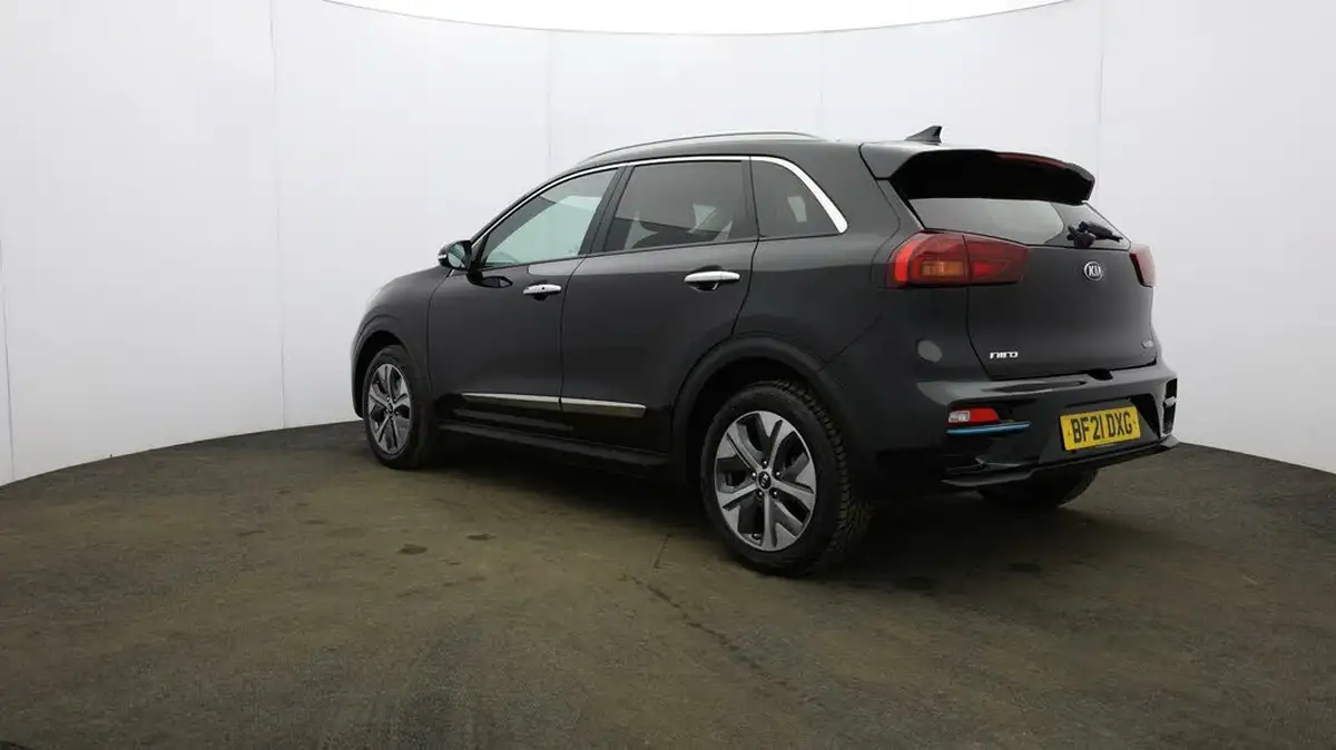 2021-kia-e-niro-ev-4-big-46