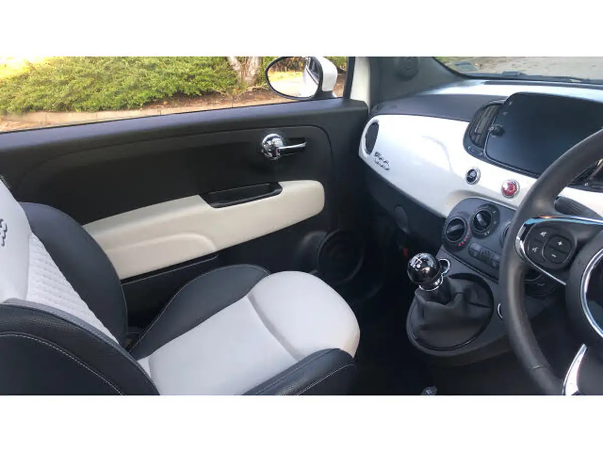 2022-fiat-500-10-dolcevita-big-13