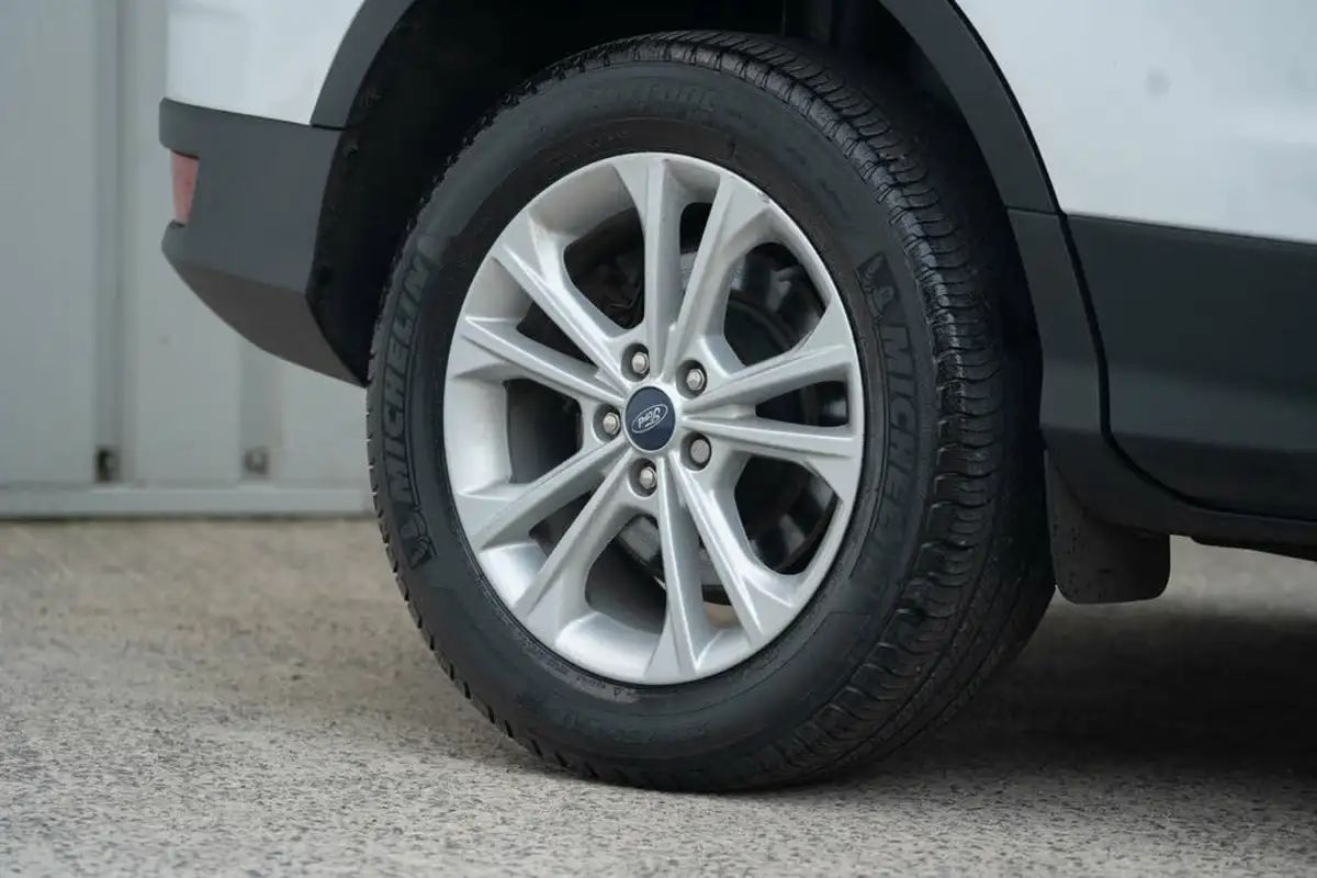 2018-ford-kuga-20tdci-titanium-150ps-big-20