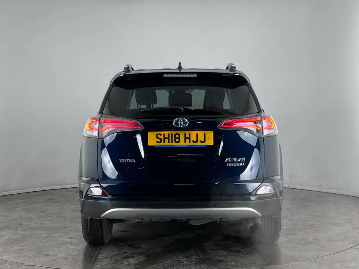 2018-toyota-rav4-25-vvt-i-icon-tech-big-4