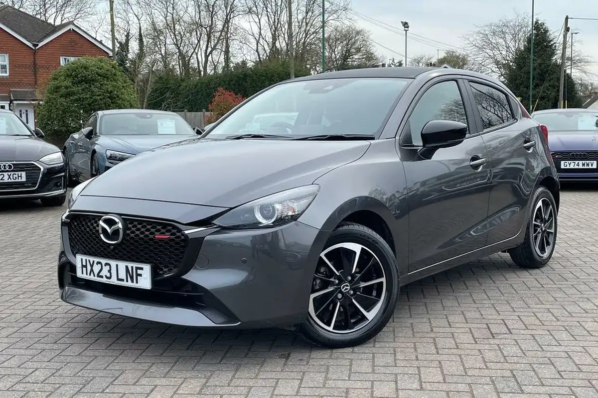 2023-mazda-mazda2-15-e-skyactiv-g-homura-aka-115ps-big-16