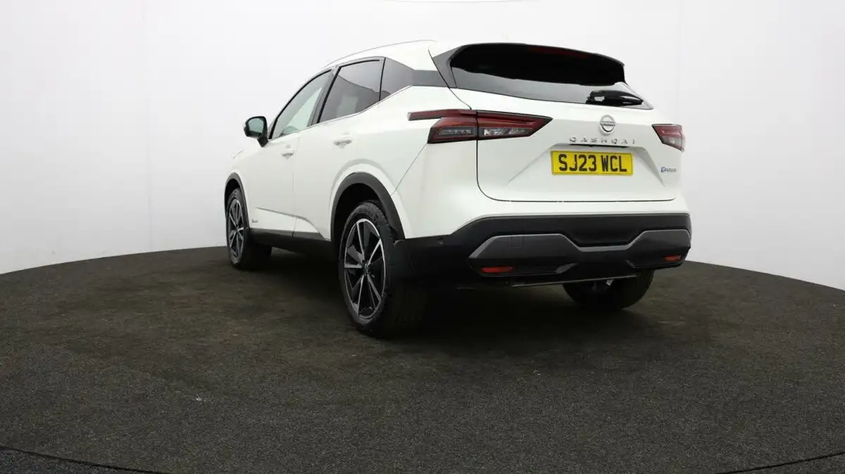 2023-nissan-qashqai-15-tekna-big-72