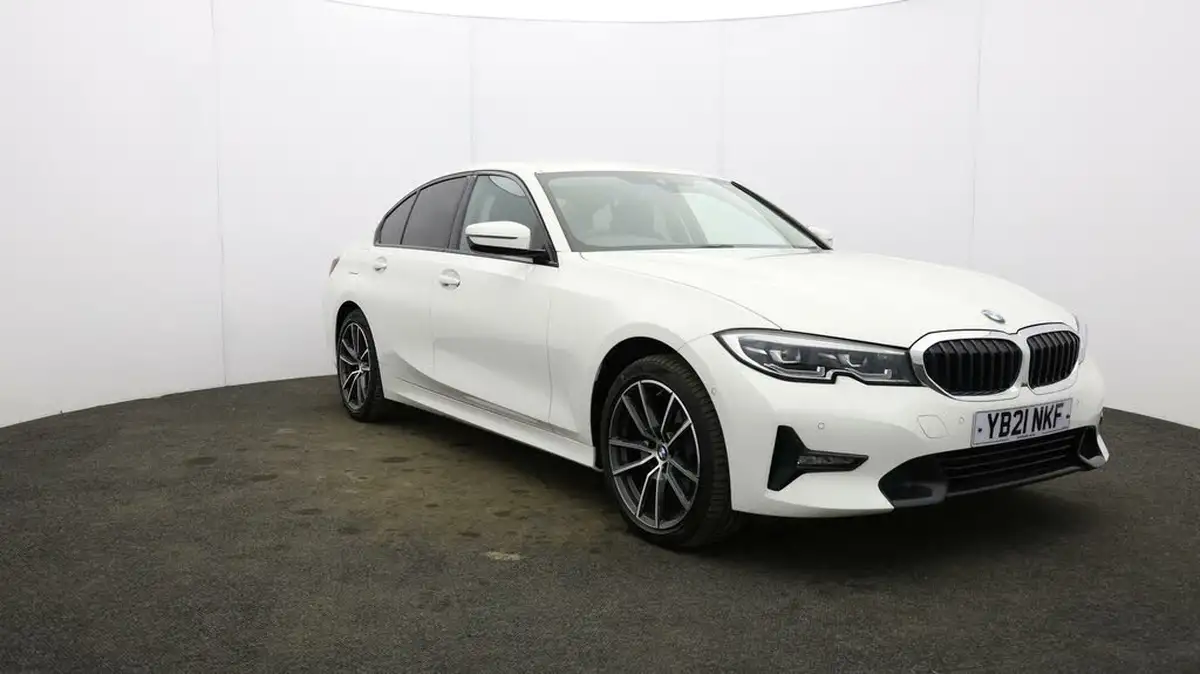 2021-bmw-3-series-20-318i-sport-saloon-4d-big-38
