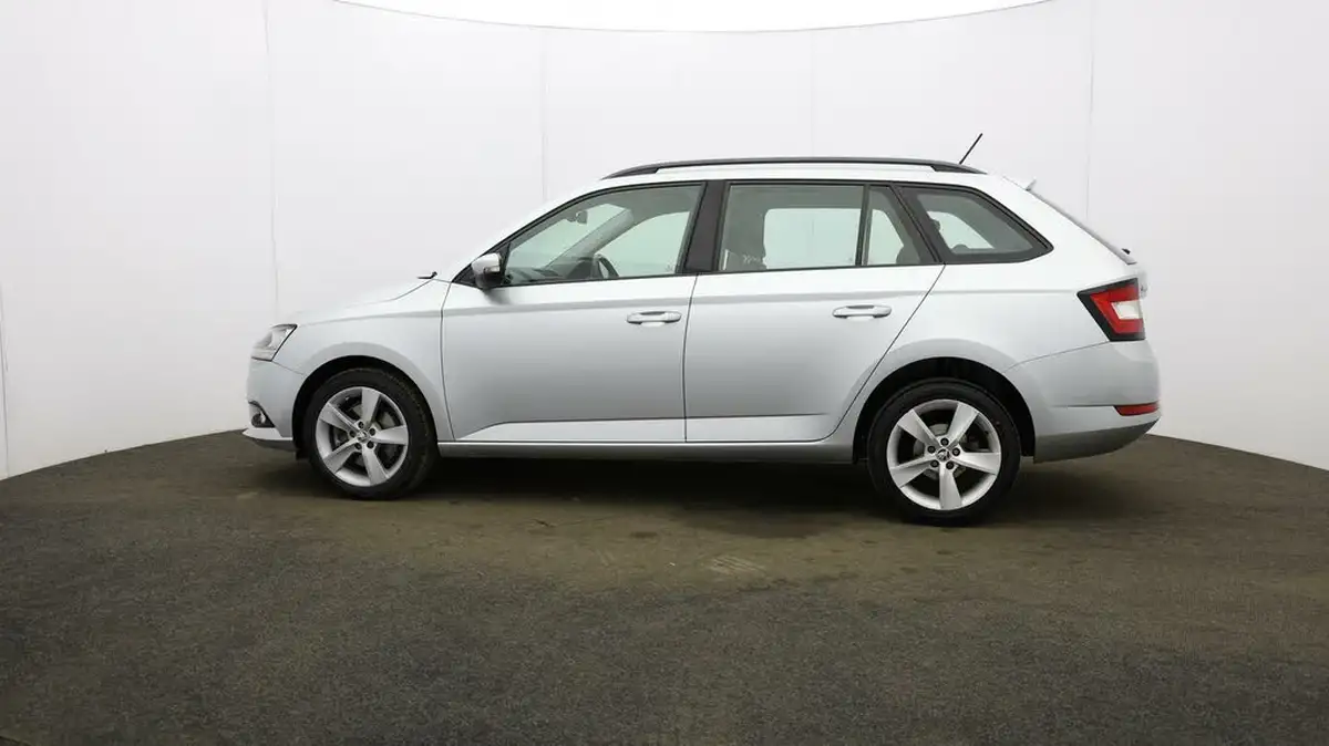 2019-skoda-fabia-10-tsi-se-l-109ps-estate-dsg-big-60