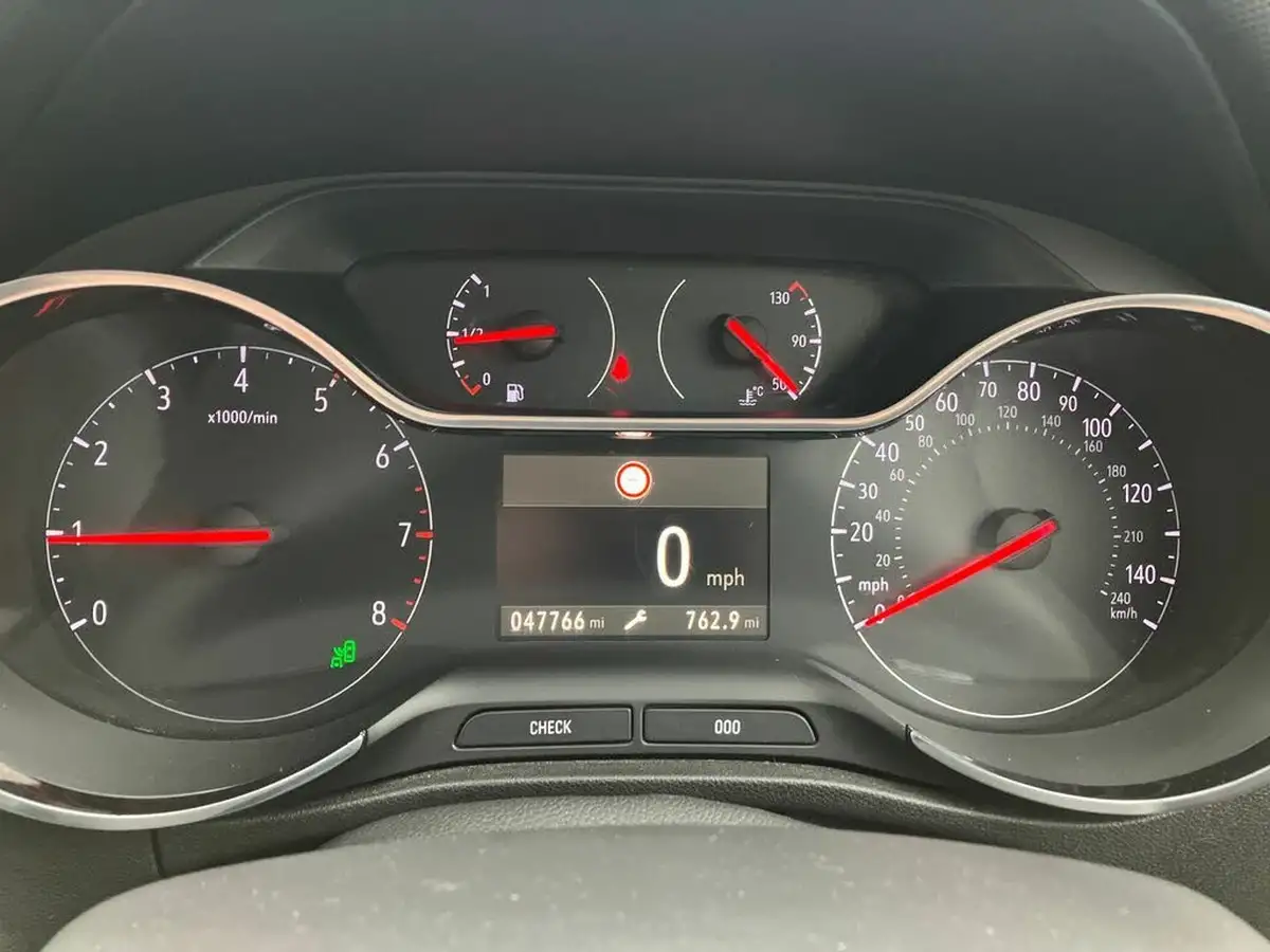 2021-vauxhall-crossland-12-ultimate-auto-big-13