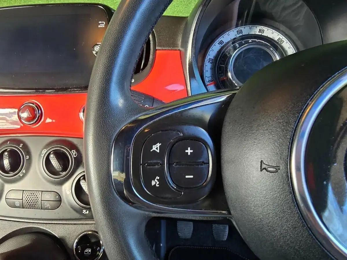 2020-fiat-500-12-lounge-big-20