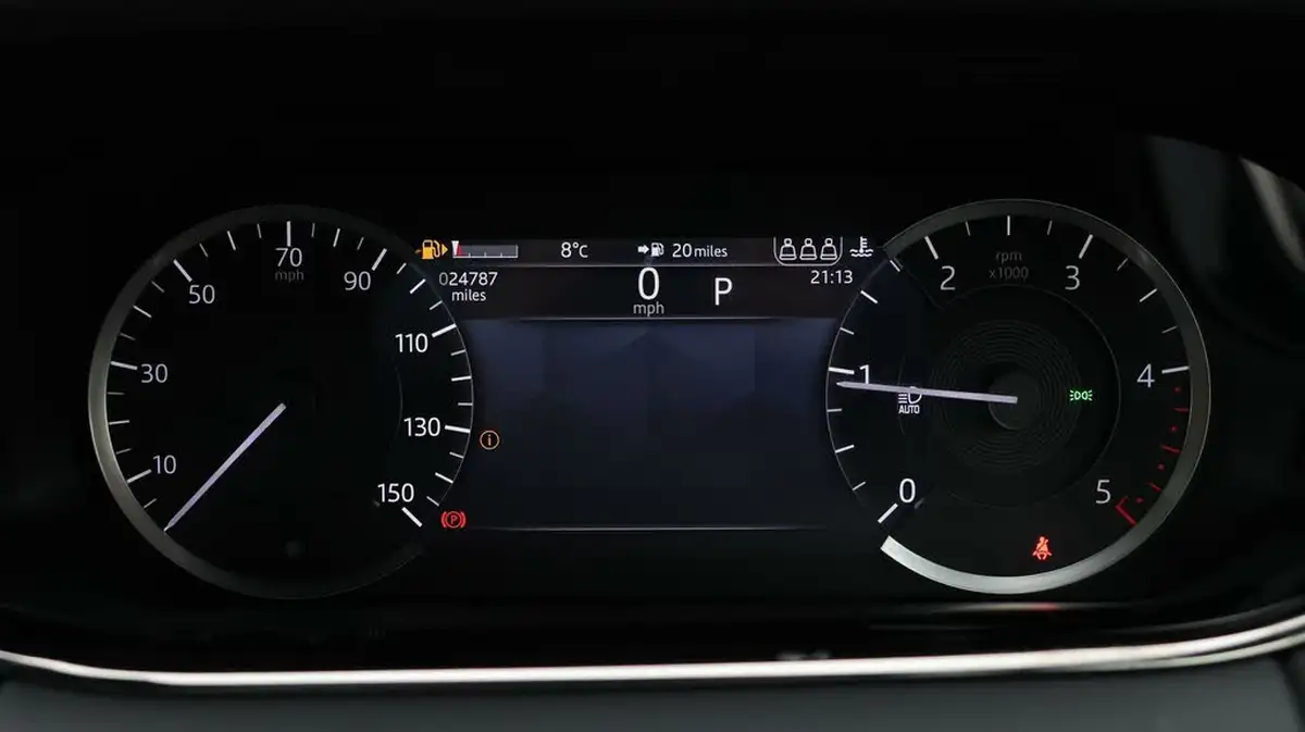 2022-land-rover-range-rover-evoque-20-d200-r-dynamic-hse-big-10