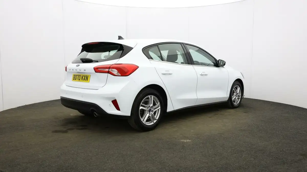 2020-ford-focus-15-zetec-120ps-hatchback-auto-big-48