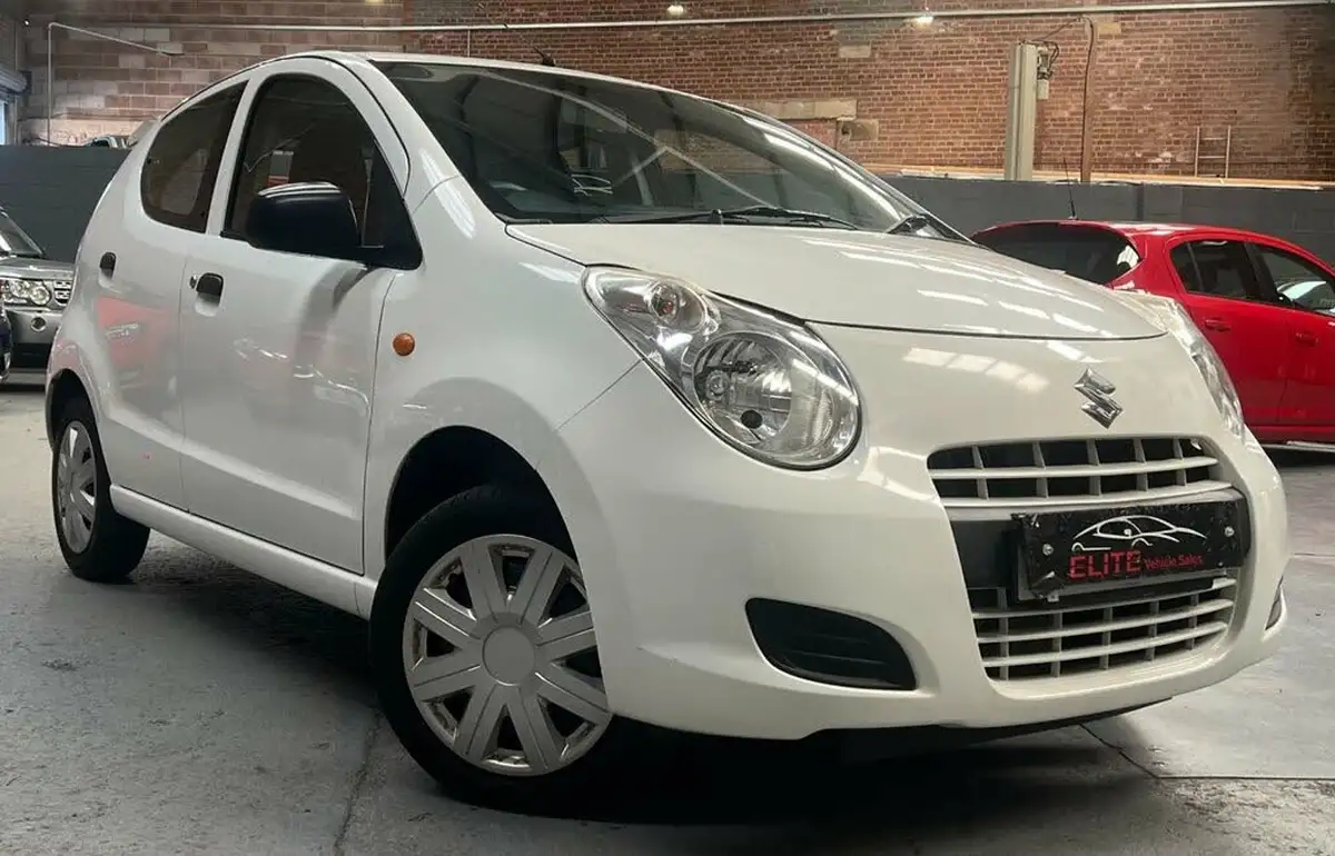 2014-suzuki-alto-10-sz-big-0