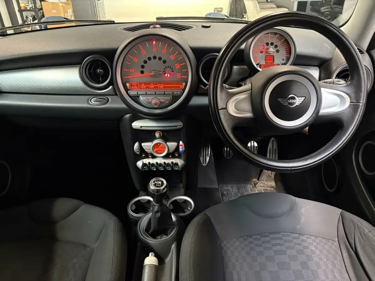 2007-mini-cooper-16-cooper-s-175bhp-hatchback-3d-big-41