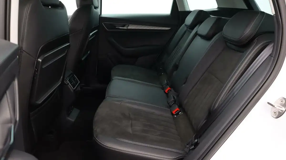 2023-skoda-karoq-20tdi-se-l-116ps-dsg-big-16