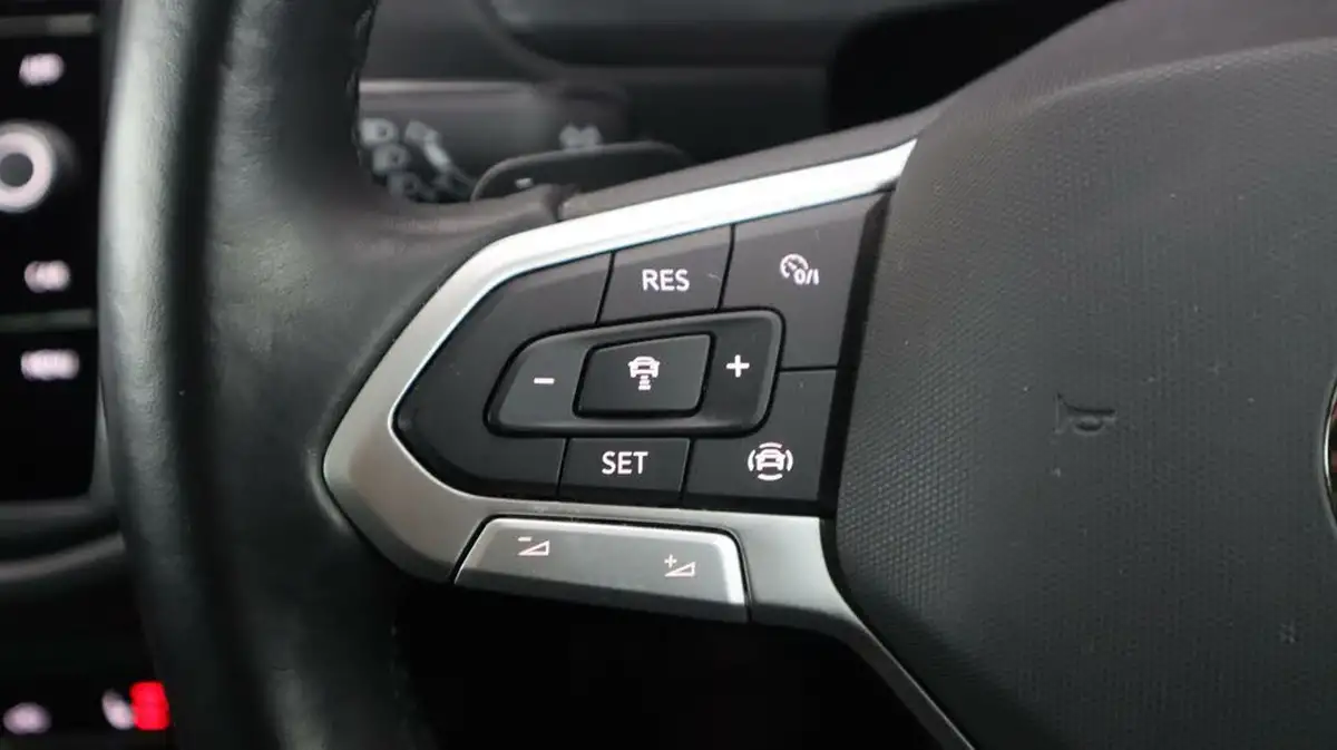 2020-volkswagen-tiguan-15-tsi-elegance-big-21
