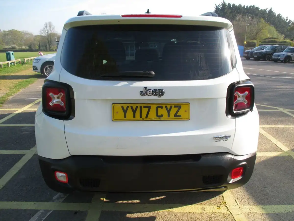 2017-jeep-renegade-14-multiair-ii-longitude-big-10