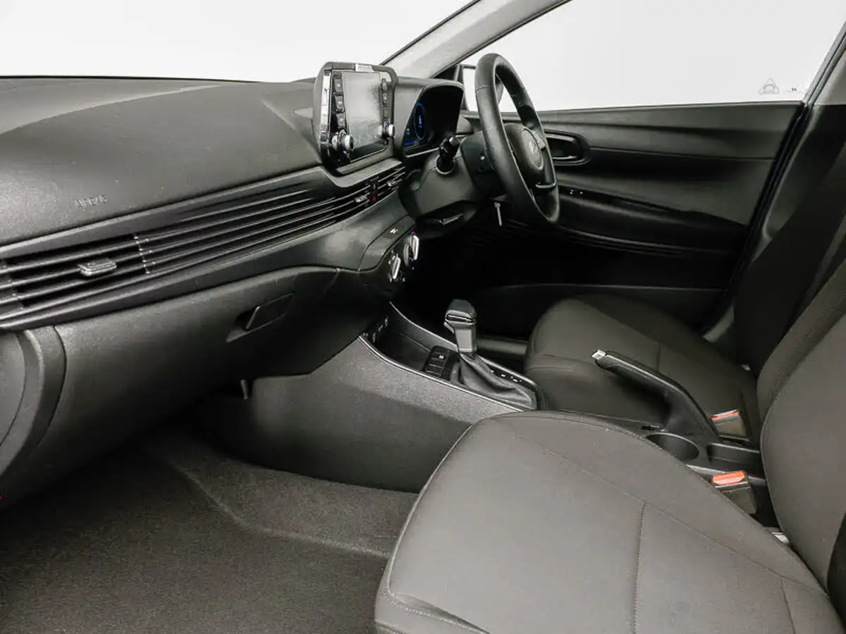 2024-hyundai-i20-10-t-gdi-advance-dct-big-4