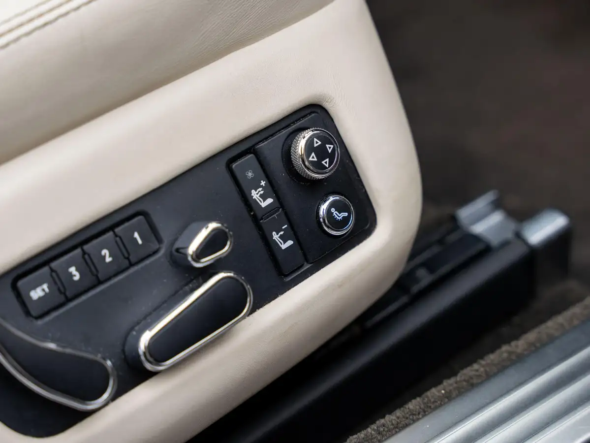 2013-bentley-continental-40-gtc-v8-big-15