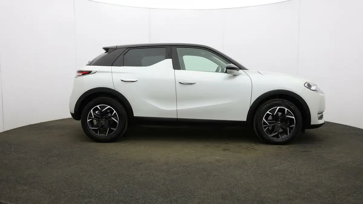 2019-ds-ds-3-crossback-12-puretech-prestige-155ps-eat8-big-44