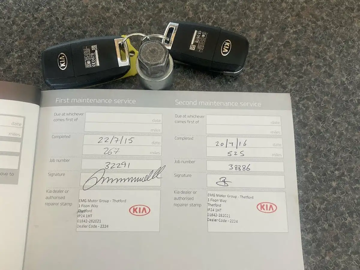2014-kia-picanto-10-vr7-3d-big-9