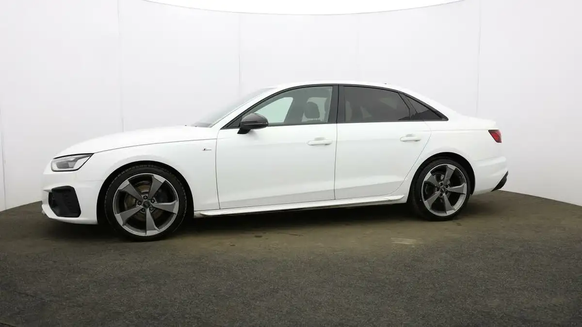 2020-audi-a4-20-35-tfsi-black-edition-big-25