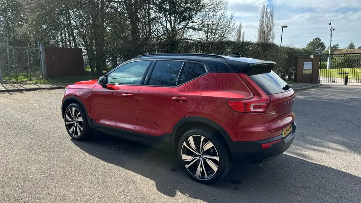2022-volvo-c40-e-twin-recharge-pro-big-29