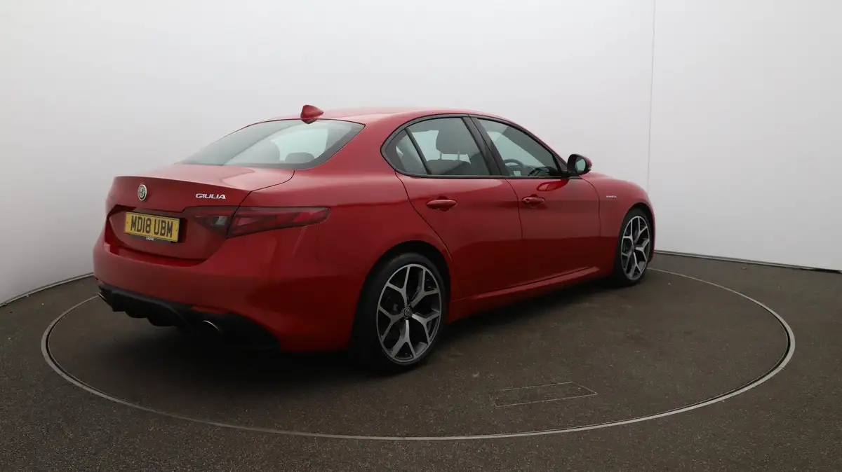 2018-alfa-romeo-giulia-20-veloce-big-46