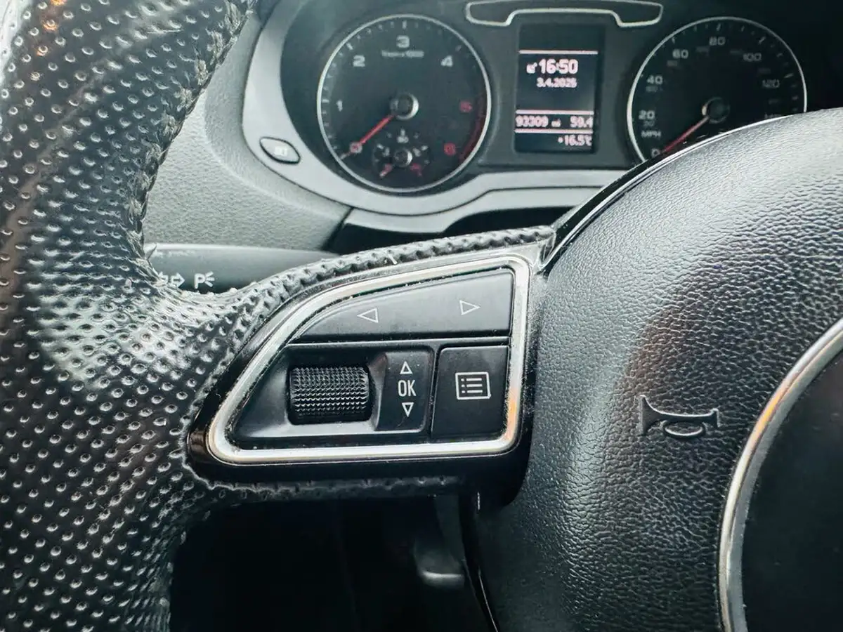 2014-audi-q3-20td-s-line-140ps-big-26