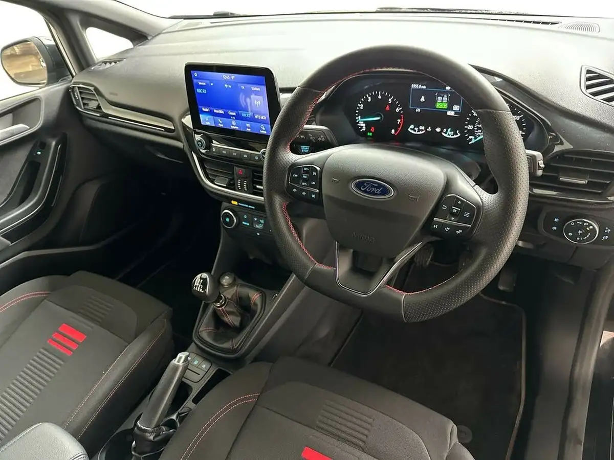 2022-ford-fiesta-10t-st-line-125ps-hybrid-mhev-5d-big-9