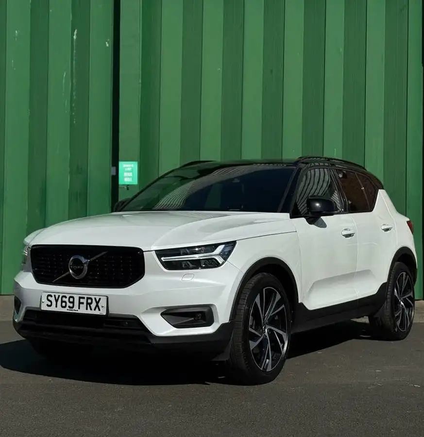 2019-volvo-xc40-20td-d4-r-design-pro-big-1