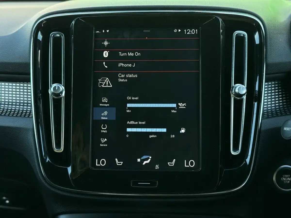 2019-volvo-xc40-20td-d4-r-design-pro-big-25