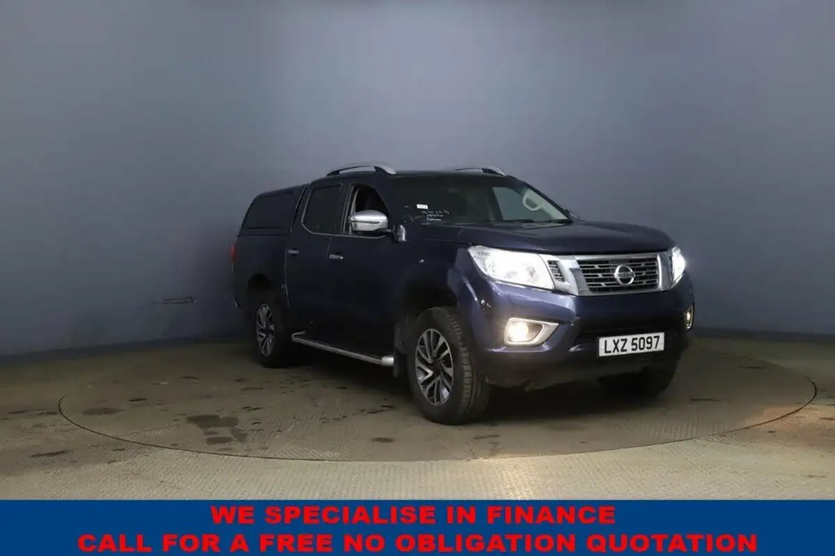 2018-nissan-navara-23dci-tekna-big-0