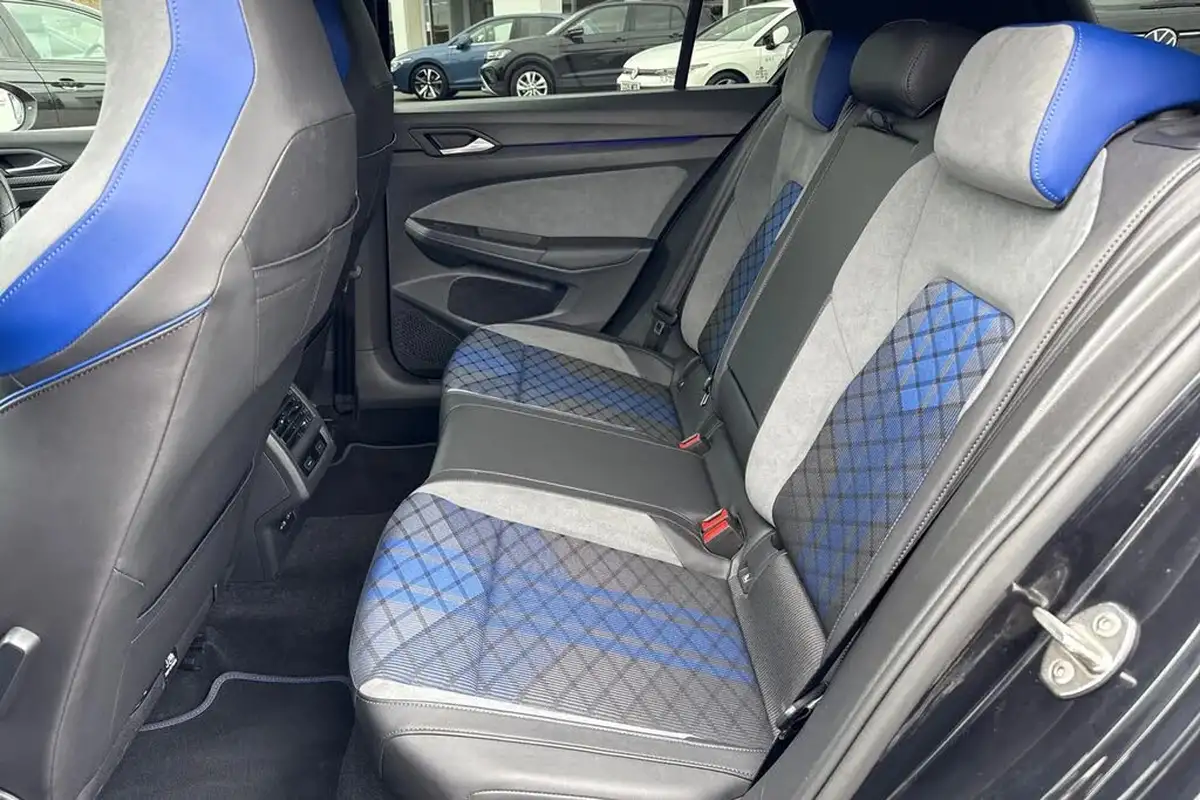 2021-volkswagen-golf-20-tsi-r-hatchback-big-34