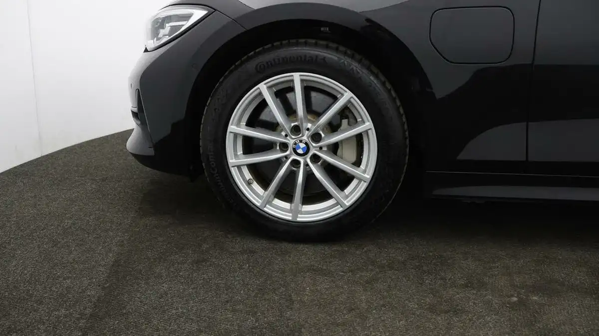 2020-bmw-3-series-20-330e-se-pro-saloon-4d-big-17