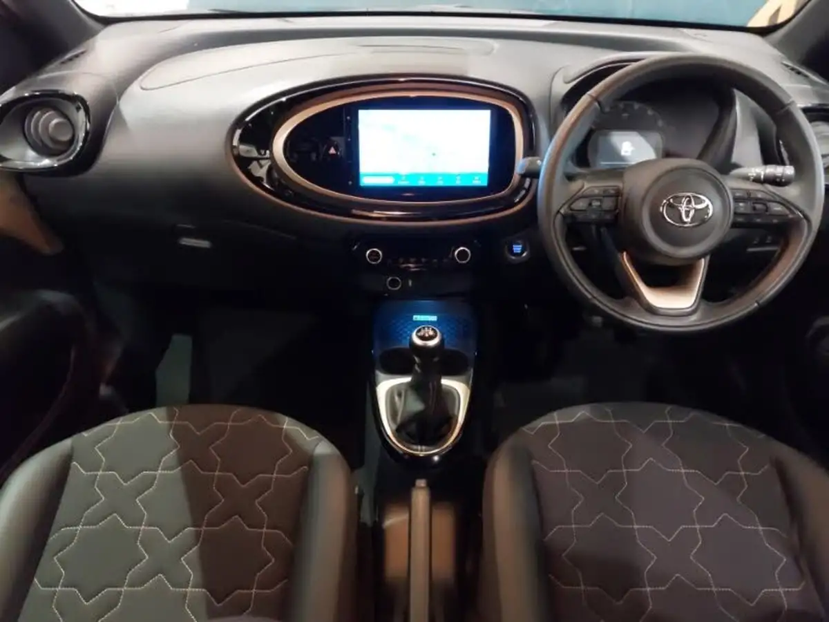2023-toyota-aygo-x-10-vvt-i-exclusive-big-2