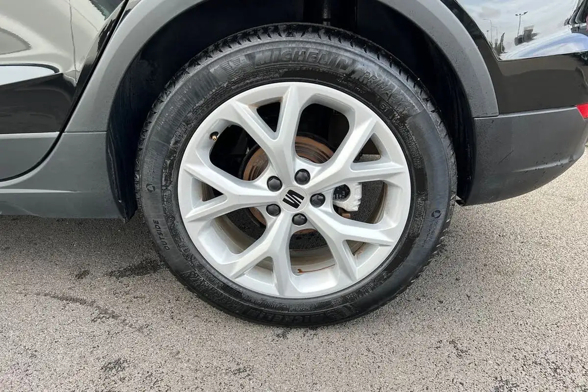 2023-seat-arona-10-tsi-fr-dsg-big-4