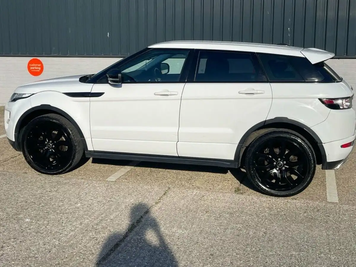 2013-land-rover-range-rover-evoque-22td-dynamic-hatchback-5d-auto-big-25