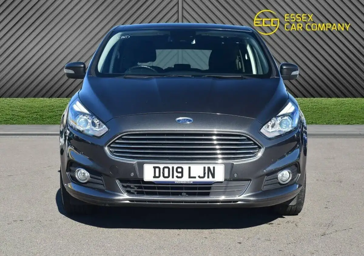 2019-ford-s-max-15t-titanium-big-5