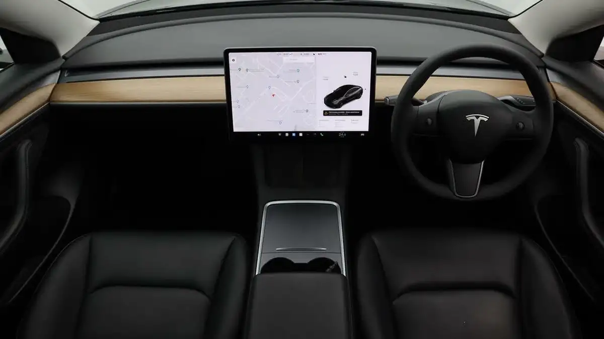 2021-tesla-model-3-e-long-range-4x4-big-13
