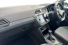 2022-volkswagen-tiguan-15-tsi-life-150ps-dsg-small-1