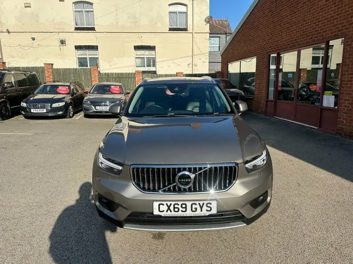 2019-volvo-xc40-20td-d3-inscription-geartronic-big-45