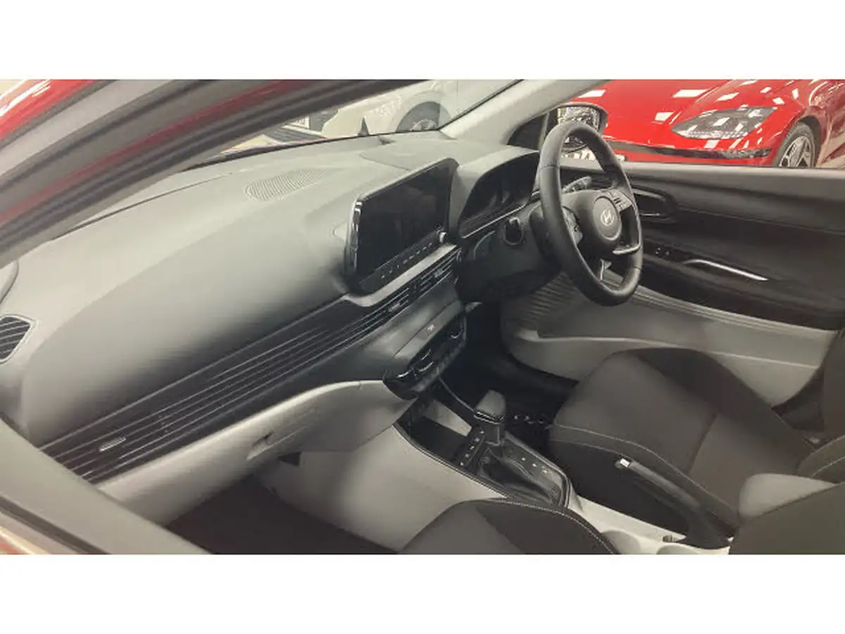 2025-hyundai-i20-10-t-gdi-ultimate-dct-big-8