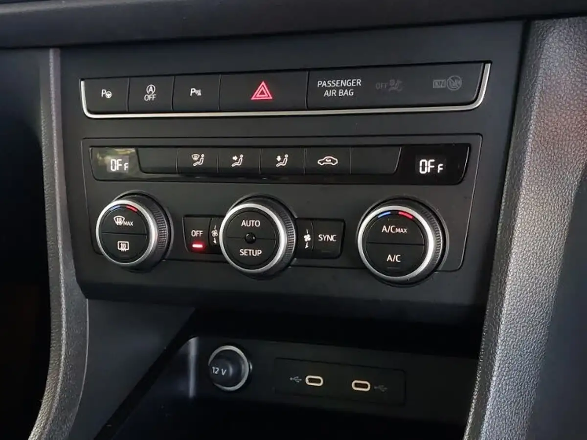 2024-seat-ateca-15-ecotsi-se-technology-dsg-big-16