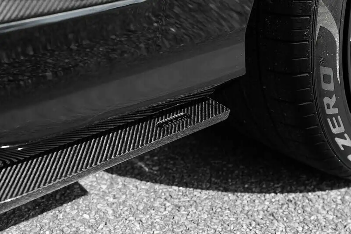 2021-lamborghini-urus-40-no-trim-big-33