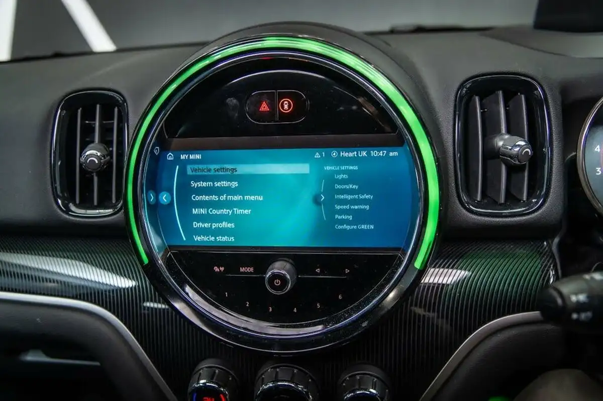 2022-mini-countryman-20-john-cooper-works-premium-big-29