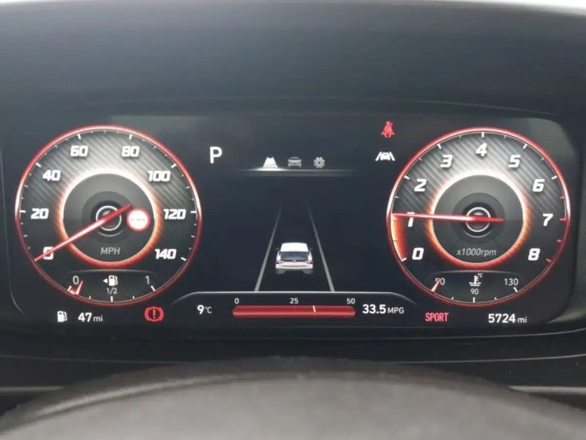 2022-hyundai-i20-10-t-gdi-se-connect-dct-big-10