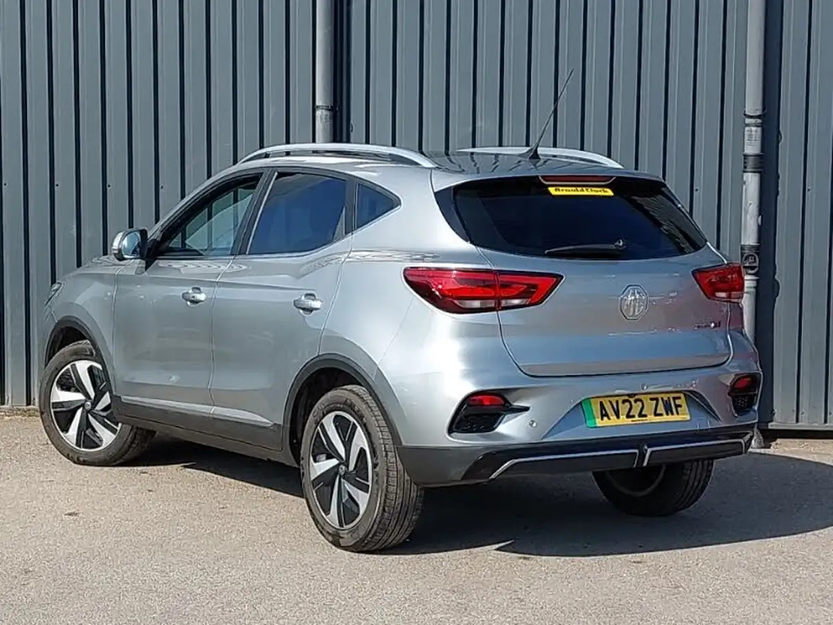 2022-mg-zs-suv-e-trophy-connect-ev-156ps-long-range-big-1