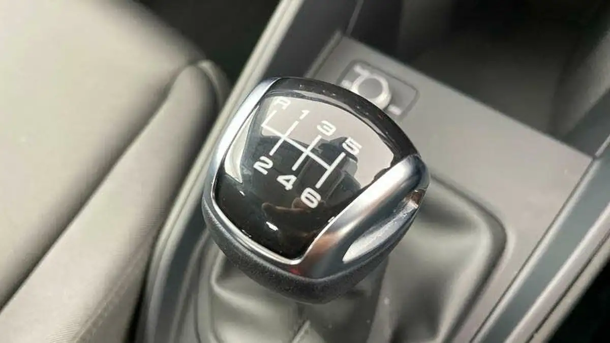 2022-audi-a1-10-30-tfsi-technik-big-24