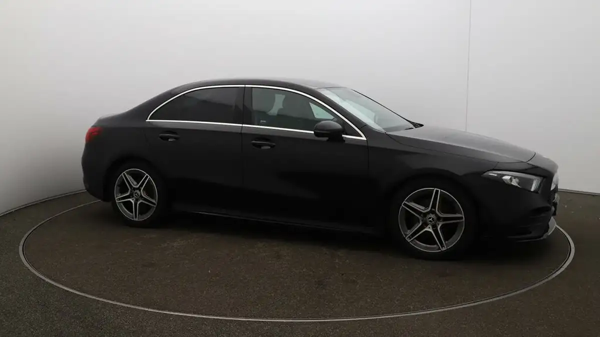 2020-mercedes-benz-a-class-13-a200-amg-line-saloon-4d-7g-dct-big-36