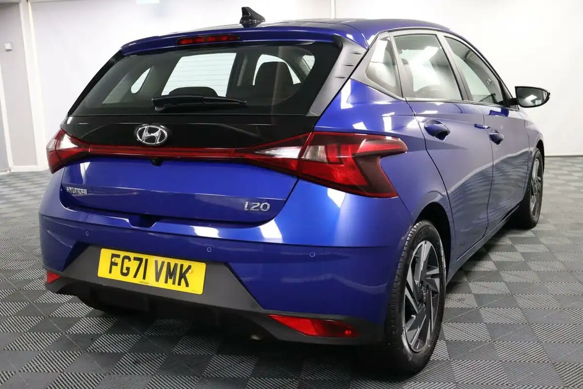 2021-hyundai-i20-10-t-gdi-element-big-16
