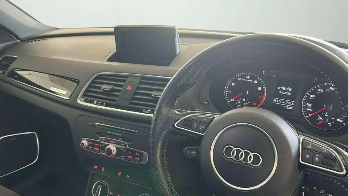 2018-audi-q3-20-tfsi-quattro-black-edition-big-35
